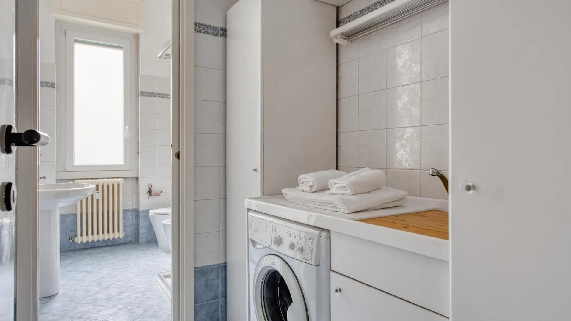 Stylish 2Br In City Center Μιλάνο